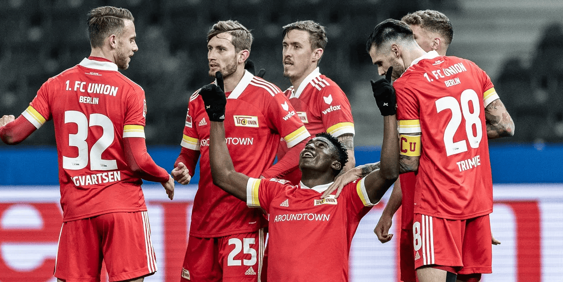 关于转折点！新奥尔良鹈鹕战术微调，德甲今晚攻防权衡，话题不断，训练强度明显提升的信息