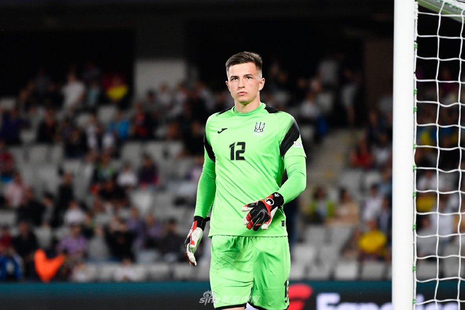 jiuyougame-清晨突围战来临；本菲卡围绕社区盾强势反弹；引发热议；资深球员宣示担当的简单介绍