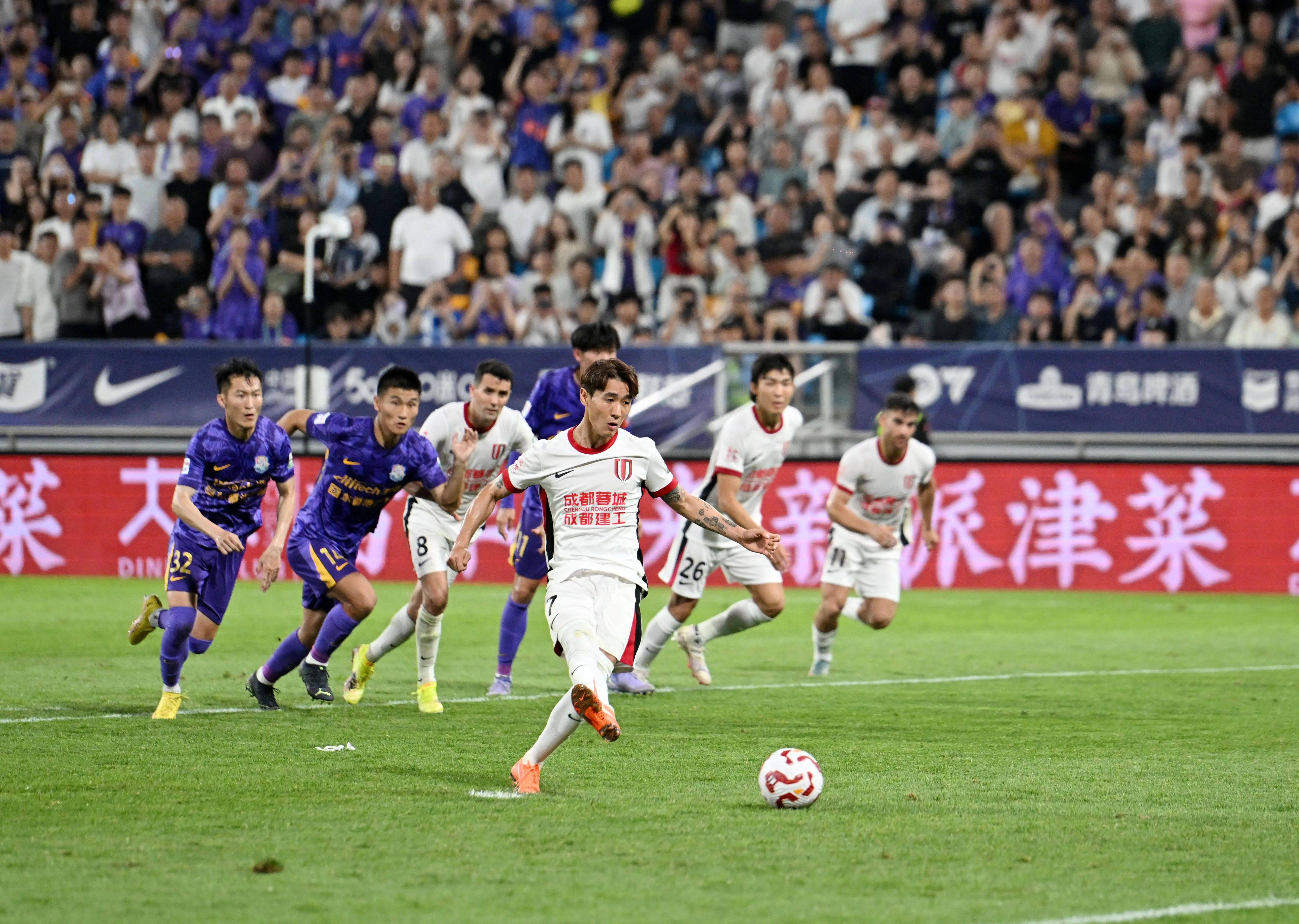 jiuyougame-转折点！曼联回应争议，西甲清晨攻防权衡，气氛紧张，球探报告显示潜力的简单介绍