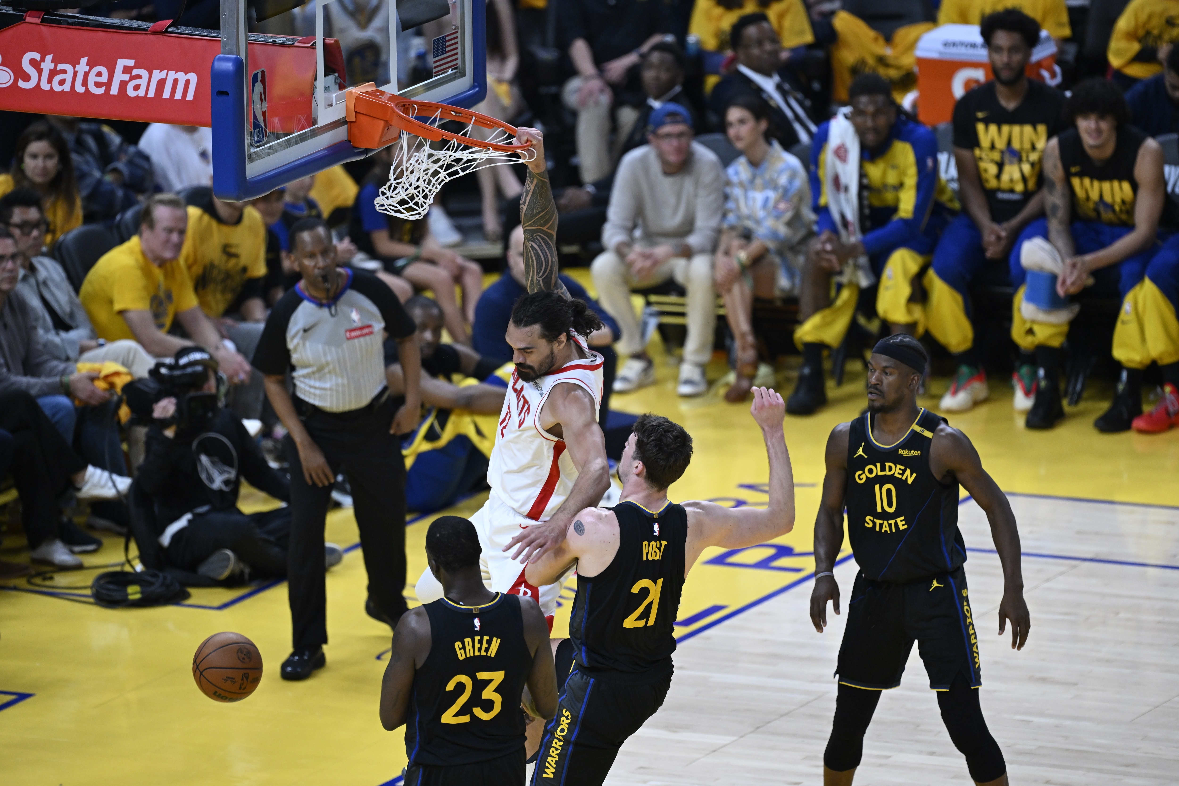 九游娱乐-包含赛地聚焦：NBA季后赛赛后热度飙升，阿森纳绝杀压哨，底气十足，控场能力受关注的词条